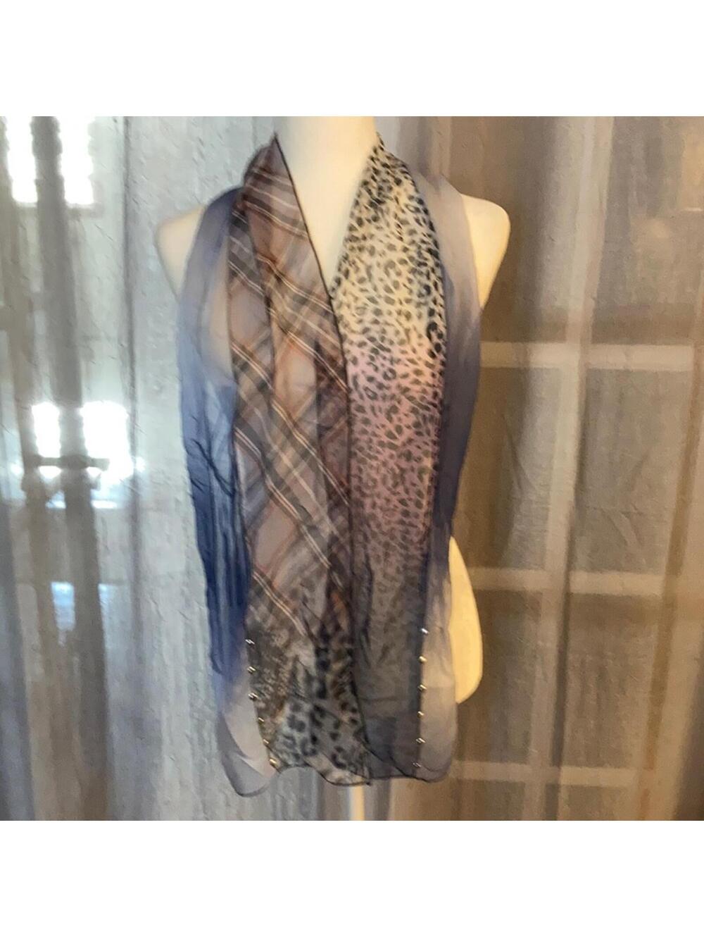 Fashion scarf